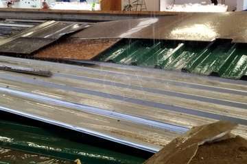 Goteras en el Mercado Municipal/TA.